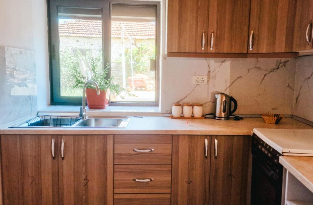 Guesthouse Kroi City Center Berat Kültér fotó