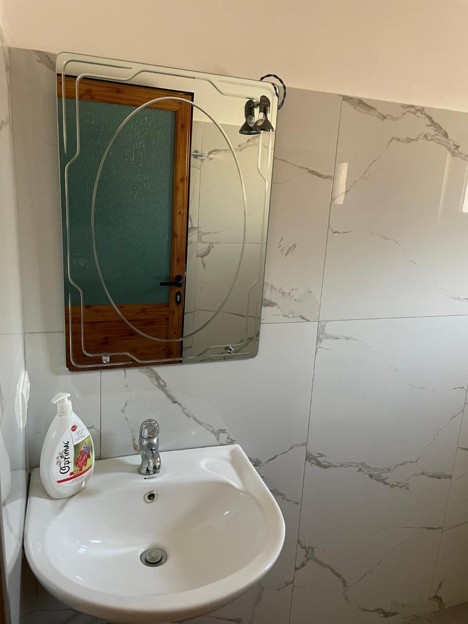 Guesthouse Kroi City Center Berat Kültér fotó