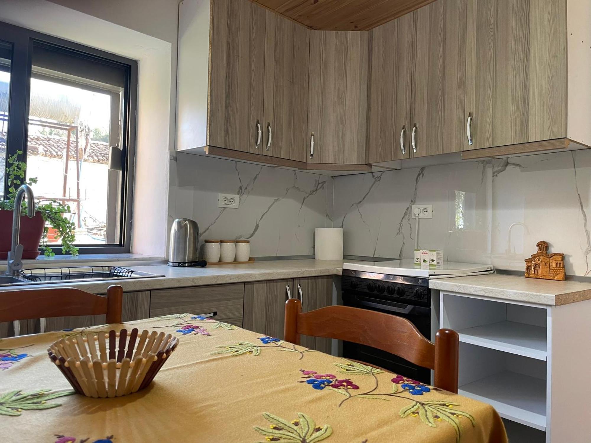 Guesthouse Kroi City Center Berat Kültér fotó